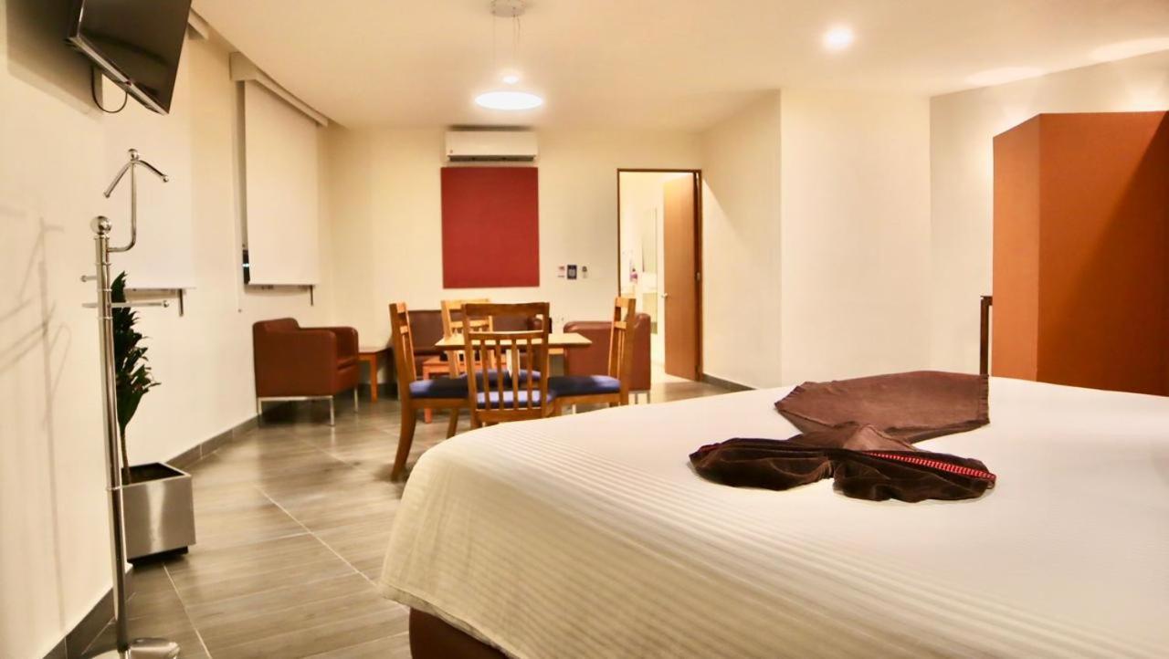 Hotel Mision Puebla Angelopolis Esterno foto